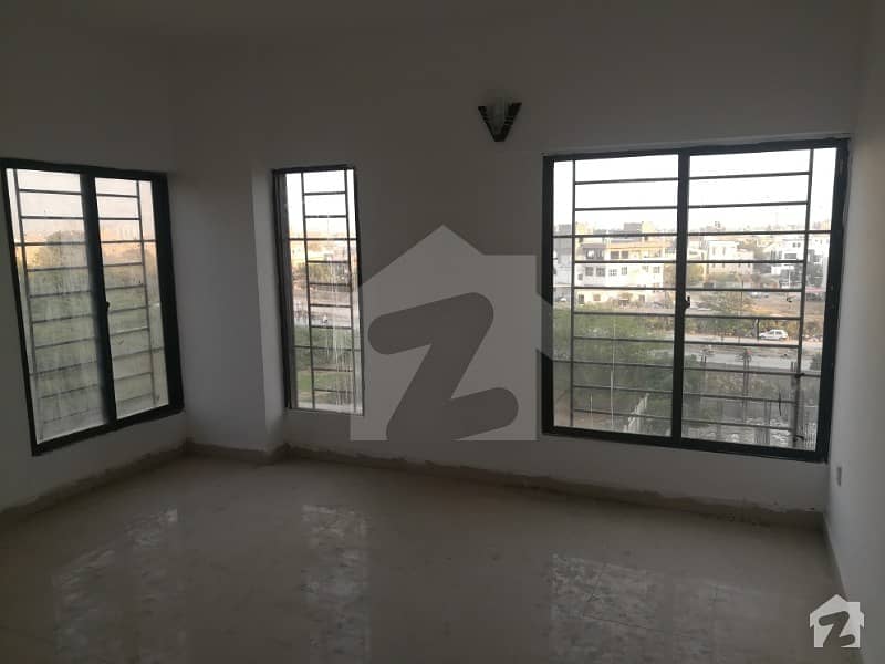 Brand New 3 Ded D D Apartment 1900 Sq. ft Available On Rent Alpine Plaza