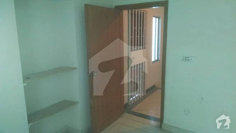 ابوالحسن اصفہا نی روڈ کراچی میں 3 کمروں کا 7 مرلہ مکان 1.65 کروڑ میں برائے فروخت۔