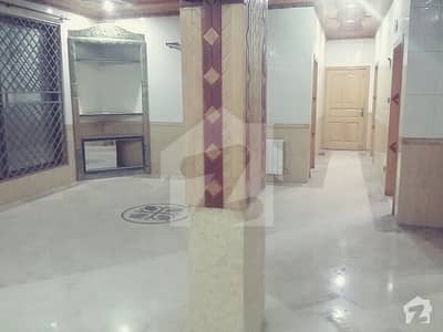 ایف ۔ 11 اسلام آباد میں 5 کمروں کا 18 مرلہ مکان 1.1 لاکھ میں کرایہ پر دستیاب ہے۔ ایف ۔ 11 اسلام آباد میں 5 کمروں کا 18 مرلہ مکان 1.1 لاکھ میں کرایہ پر دستیاب ہے۔