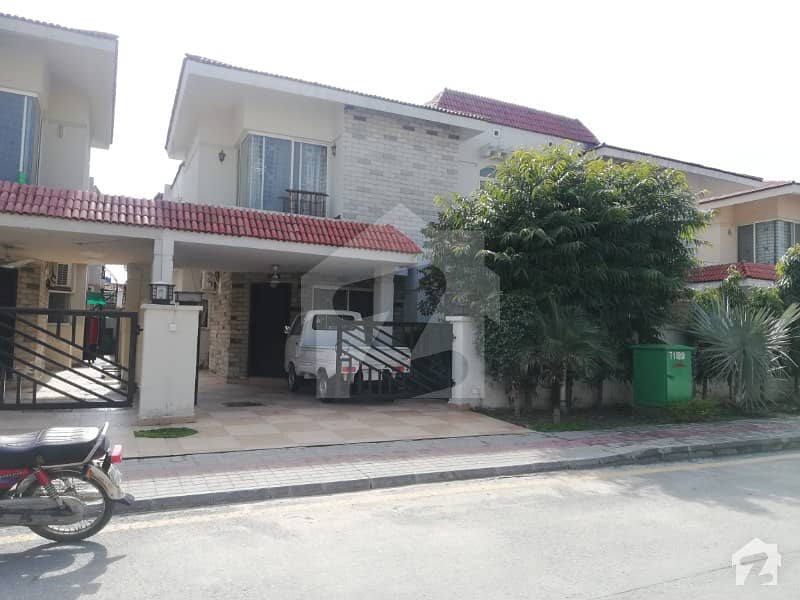 11 Marla House For Rent In Safari Villas Sector B Bahria Town Lahore