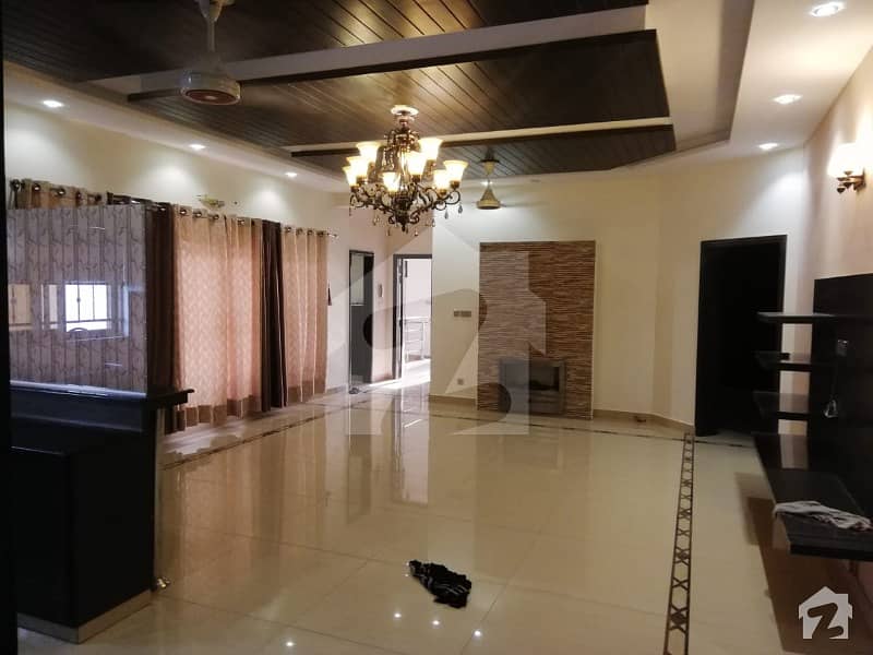 1 Kanal New Separate Gate Royal Place Modern Luxury Upper Portion For Rent In Dha Phase 6