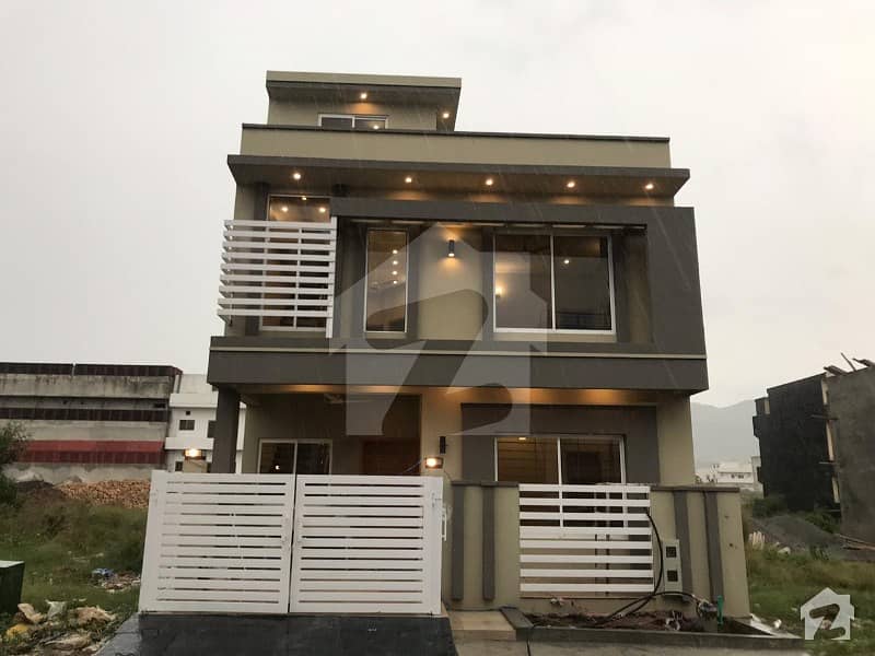 D12 Brand New House For Sale