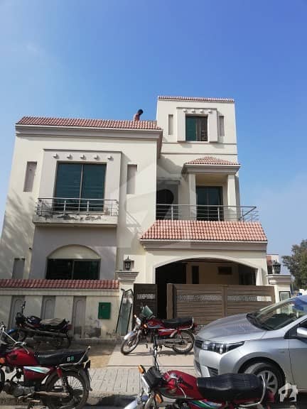 Bahria Orchard 5 Mala House For Rent