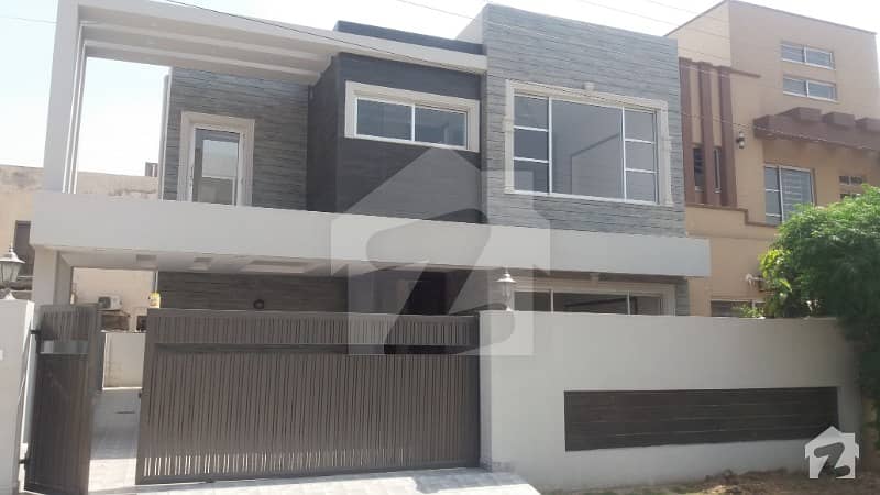10 Marla Corner House Is Available For Sale In Al Amien Housing Society Lahore
