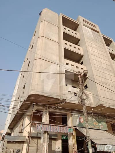 ملیر کالا بورڈ ملیر کراچی میں 11 کمروں کا 17 مرلہ عمارت 15 کروڑ میں برائے فروخت۔