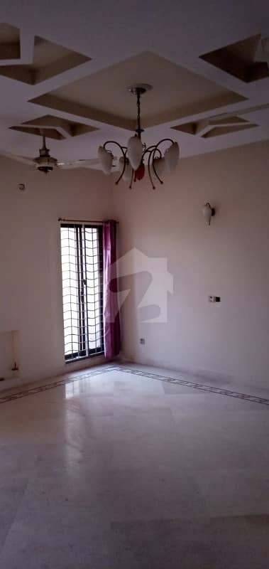 10 Marla Upper Portion For Rent In DHA Lahore Phase 5