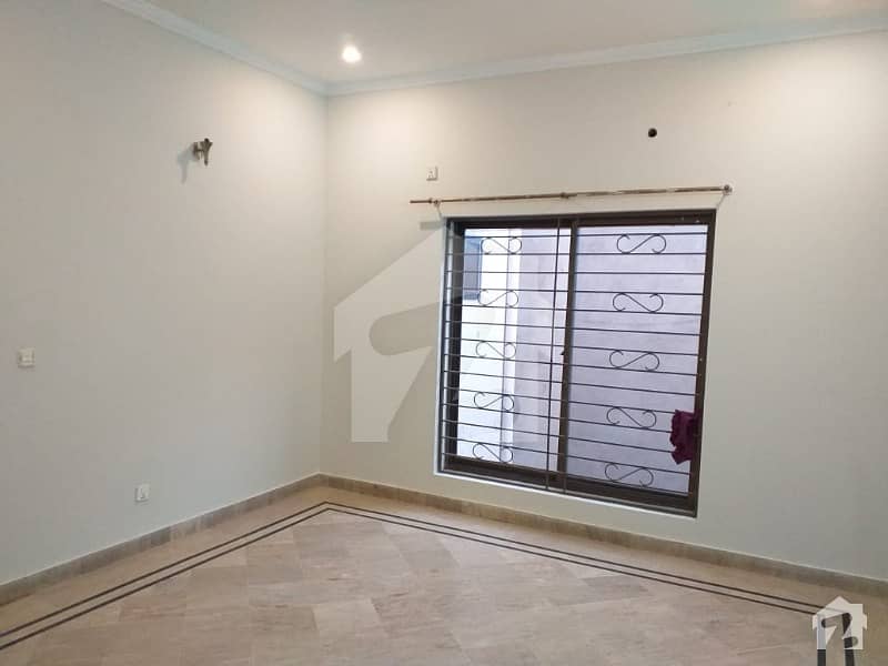 Kanal Upper Portion Separate Gate For Rent