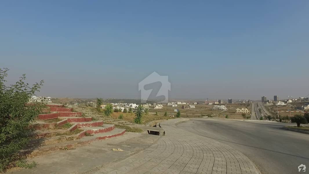 500 Sq Yards Plot For Sale - DHA Phase 5 Sector A Street 31 Reasonable Price