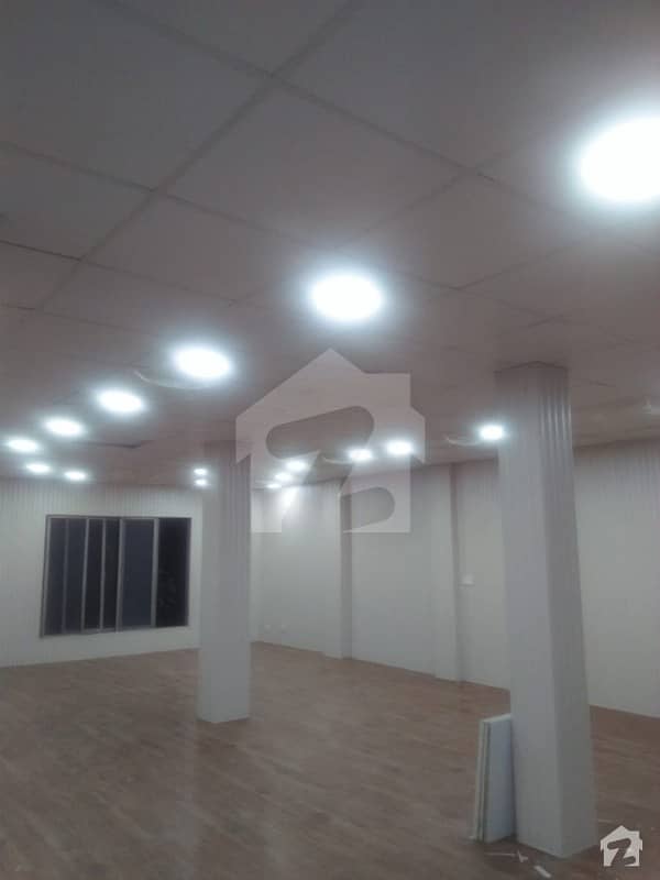 1000 Sq Ft Office Available For Sale In Main Boulevard Gulberg