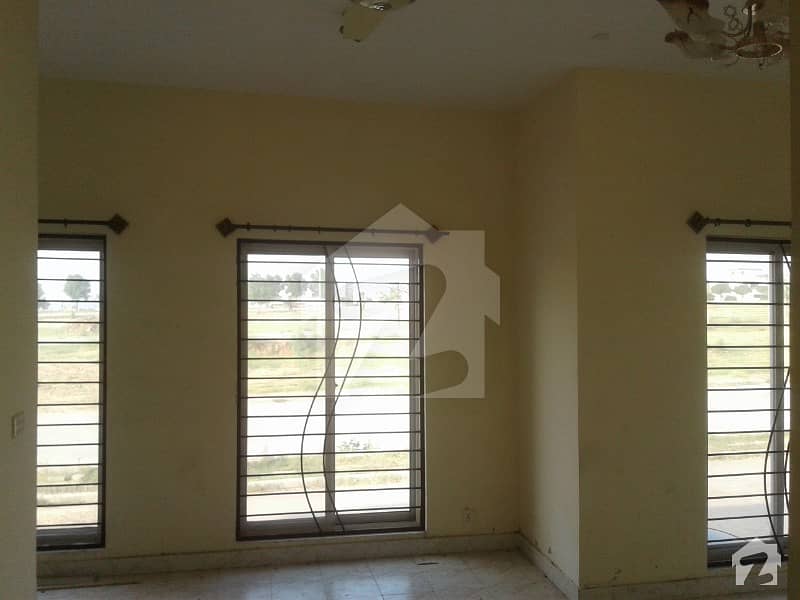 NON FURNISHED TWO BEDROOM APARTMENT FOR RENT IN AWAMI VILLAS VI