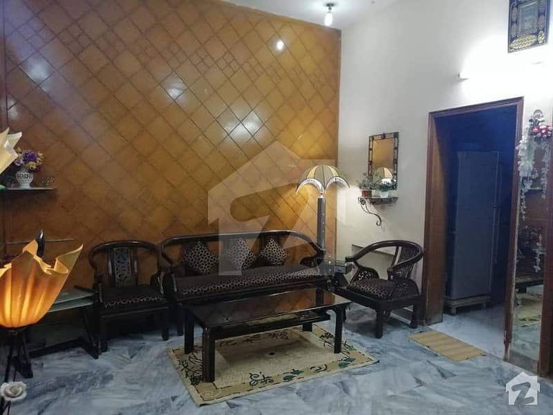جوہر ٹاؤن فیز 1 جوہر ٹاؤن لاہور میں 4 کمروں کا 5 مرلہ مکان 1.15 کروڑ میں برائے فروخت۔