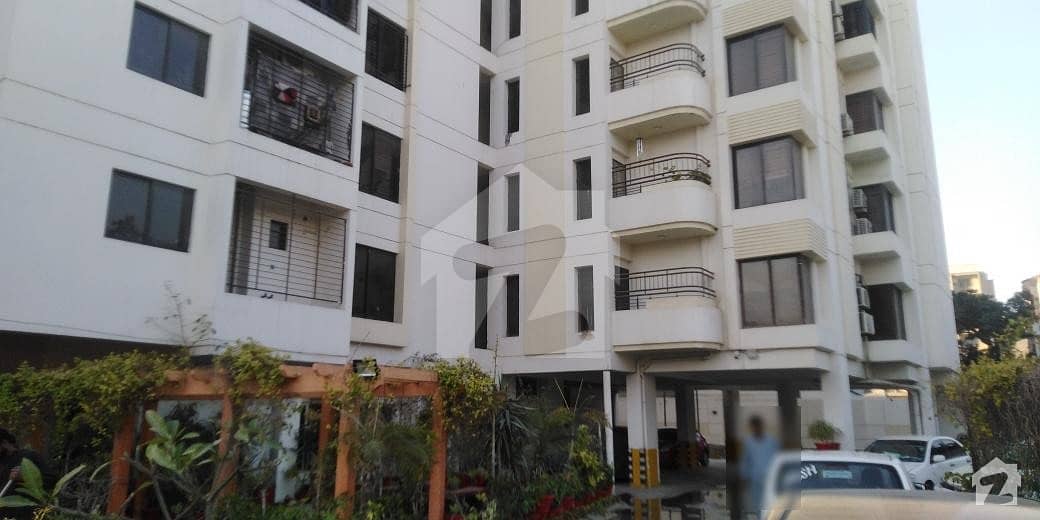 فریرے ٹاؤن کراچی میں 3 کمروں کا 10 مرلہ فلیٹ 4.25 کروڑ میں برائے فروخت۔