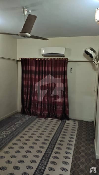 اندہ موڑ روڈ کراچی میں 6 کمروں کا 4 مرلہ فلیٹ 75 لاکھ میں برائے فروخت۔