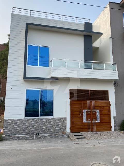 4 Marla Band New Ideal Location Luxury House Available For Sale