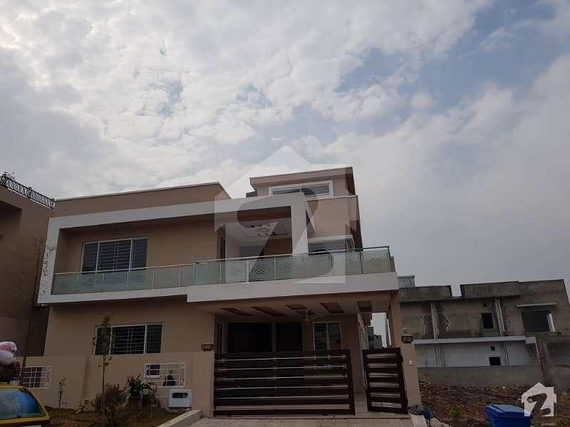 Prime Location 1 Kanal 6 Bedrooms Brand New House For Sale In Bahria Enclave Islamabad Sector C