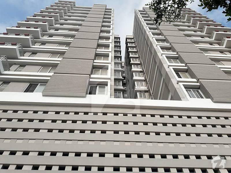 2500  Square Feet Flat In Civil Lines Is Available