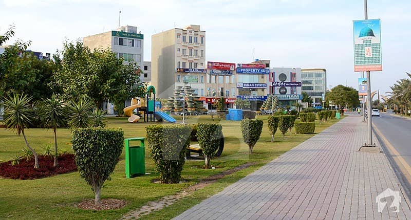 بحریہ ٹاؤن ۔ غزنوی بلاک بحریہ ٹاؤن ۔ سیکٹر ایف بحریہ ٹاؤن لاہور میں 5 مرلہ کمرشل پلاٹ 1.5 کروڑ میں برائے فروخت۔