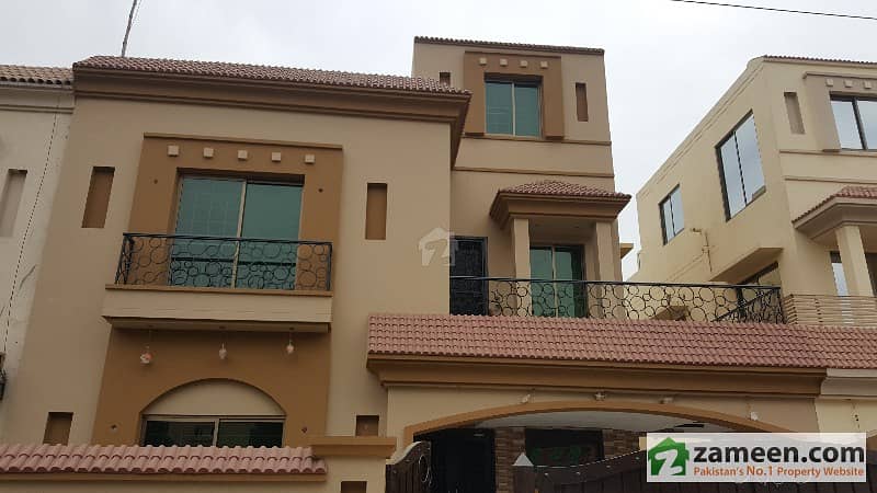 Lahore Pak Properties Offer  10 Marla Brand New Upper Portion 3 Bedrooms, Attached Bath