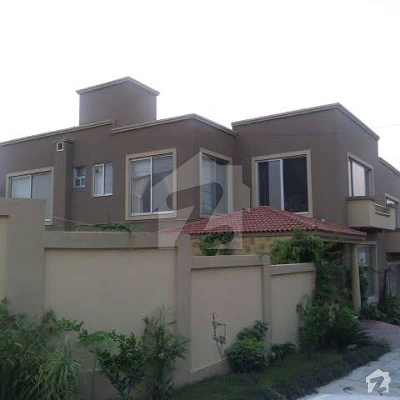 5 Bed Defence Villa Brand new cornor with 8 marla Lawn fully Furnished at Dha 1 Sector F Islamabd