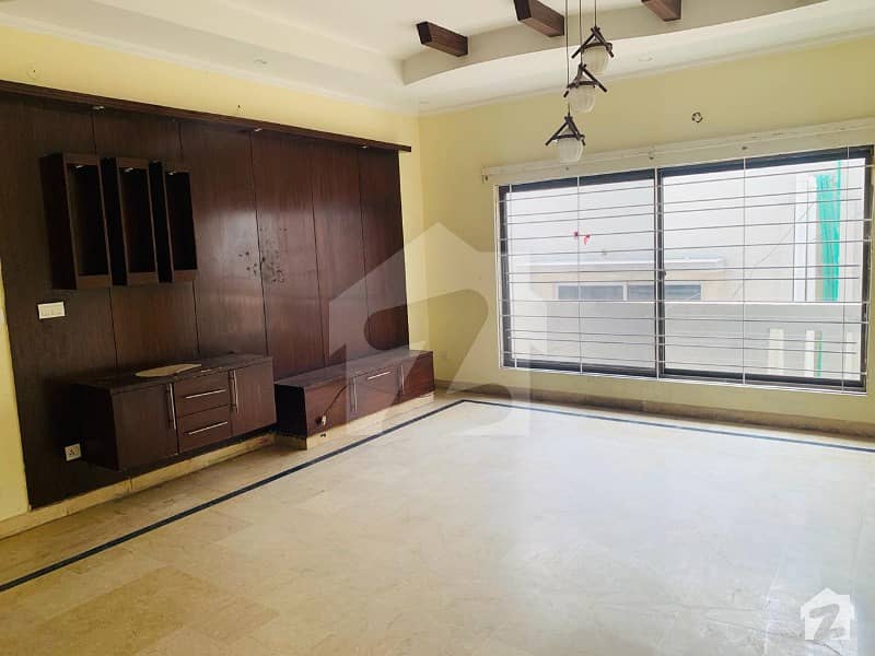 Kanal Beautiful Upper Portion For Rent In Bahria Town Phase 3
