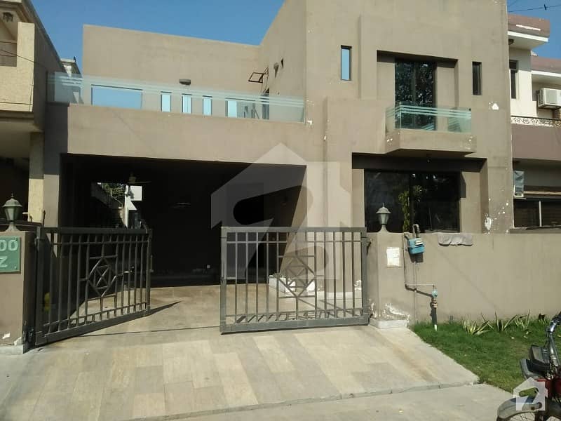 10 Marla 5 Bedroom Double Storey House For Sale In Z Block DHA Phase 3