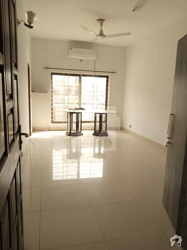 10 Marla Neat  Clean Upper Portion For Rent In Bahria Phase 3