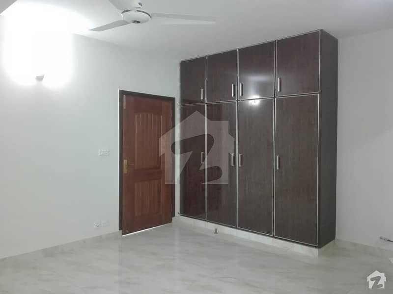 Flat Is Available For Sale In Askari 11