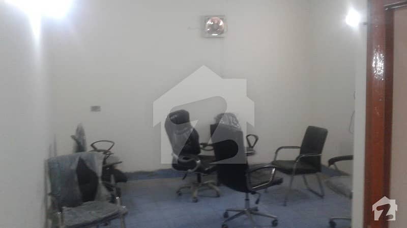 ویسٹ وُوڈ ہاؤسنگ سوسائٹی لاہور میں 1 کمرے کا 2 مرلہ فلیٹ 16 ہزار میں کرایہ پر دستیاب ہے۔