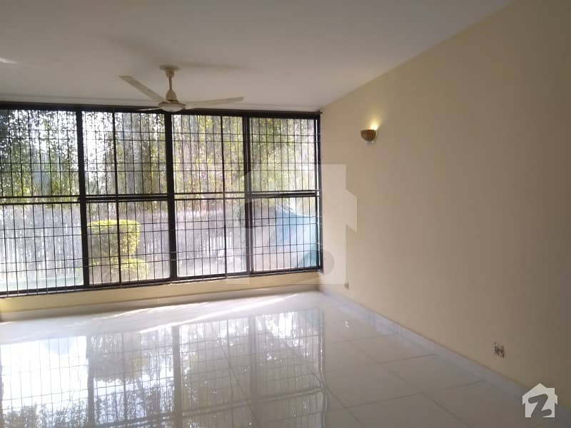 FIFTEEN MARLA FULL HOUSE FOR RENT IN DHA PHASE 2