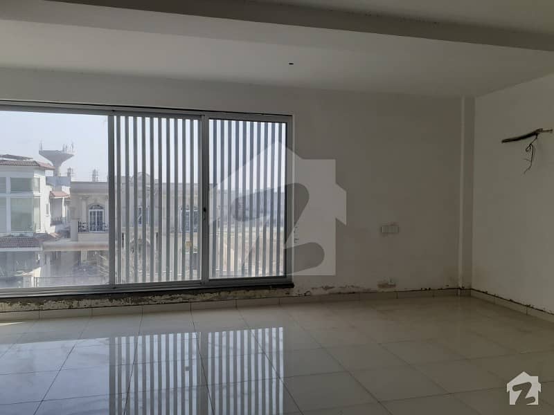 4 Marla 3rd & 4th Floors For RENT in DHA, Phase 6.