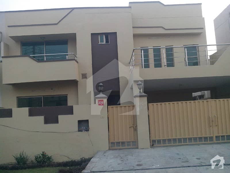 10 Marla House Is Available For Sale In Askari X Lahore