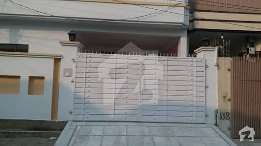 حیات آباد فیز 6 - ایف10 حیات آباد فیز 6 حیات آباد پشاور میں 9 کمروں کا 10 مرلہ مکان 90 ہزار میں کرایہ پر دستیاب ہے۔ حیات آباد فیز 6 - ایف10 حیات آباد فیز 6 حیات آباد پشاور میں 9 کمروں کا 10 مرلہ مکان 90 ہزار میں کرایہ پر دستیاب ہے۔