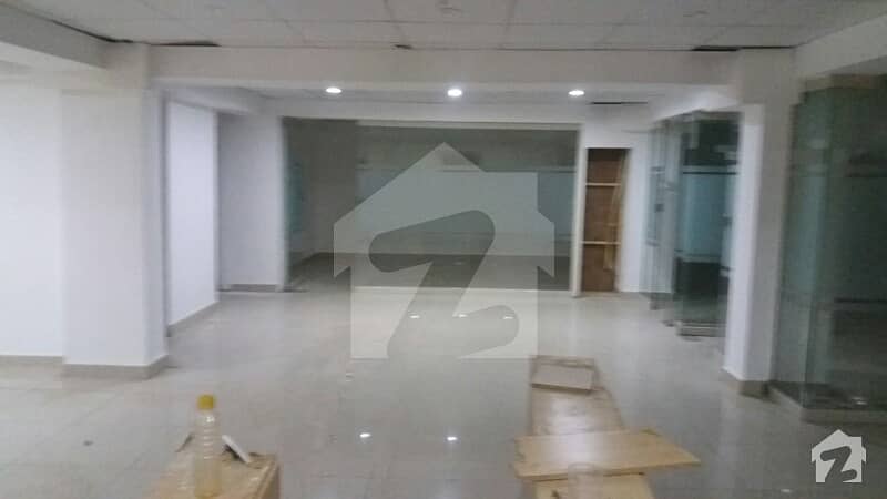 Blue Area Office For Sale 9000 Square Feet Jinnah Avenue