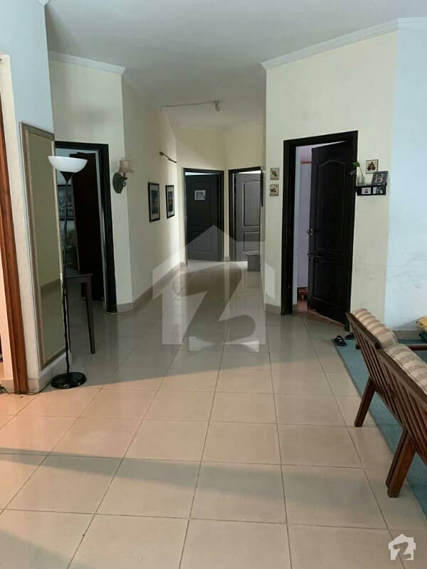 1 kanal 3 bed rooms fully furnished ground floor for rent
