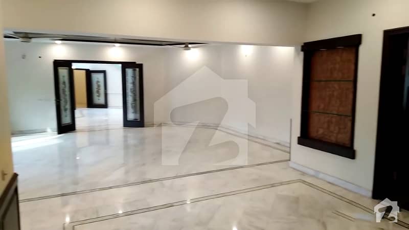 2 Kanal Corner House For Sale In Dha Lahore Phase 3 Block ZTotal covered area 15000 SQFEET