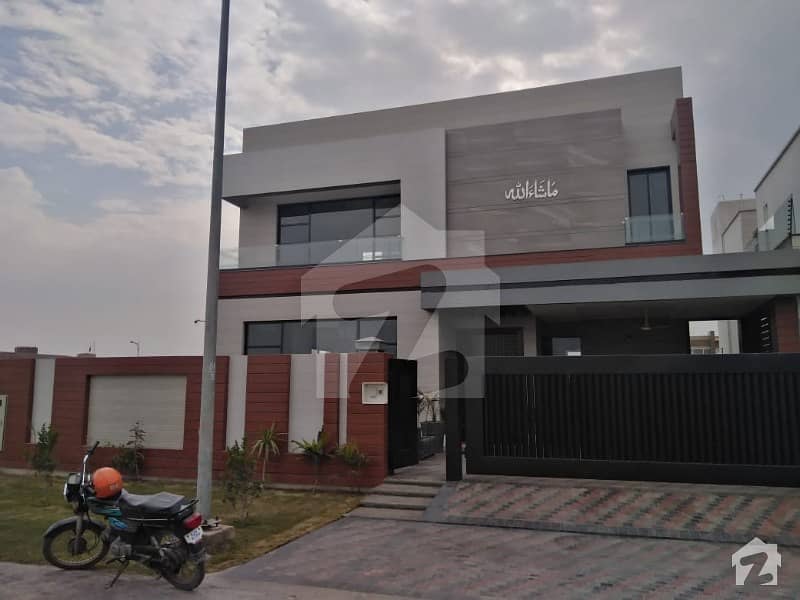 ڈی ایچ اے فیز 6 ڈیفنس (ڈی ایچ اے) لاہور میں 5 کمروں کا 1 کنال مکان 4.5 کروڑ میں برائے فروخت۔