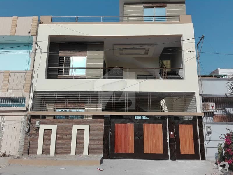 گلشنِ معمار - سیکٹر ایکس گلشنِ معمار گداپ ٹاؤن کراچی میں 6 کمروں کا 8 مرلہ مکان 46 ہزار میں کرایہ پر دستیاب ہے۔