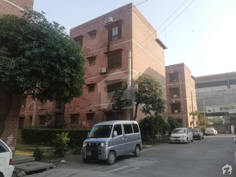 First Floor Flat For Sale In Pha Colony Uet Lahore