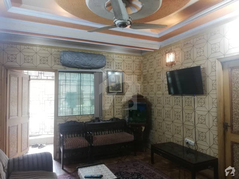Ground Floor Flat For Sale In Pha Colony Uet Lahore