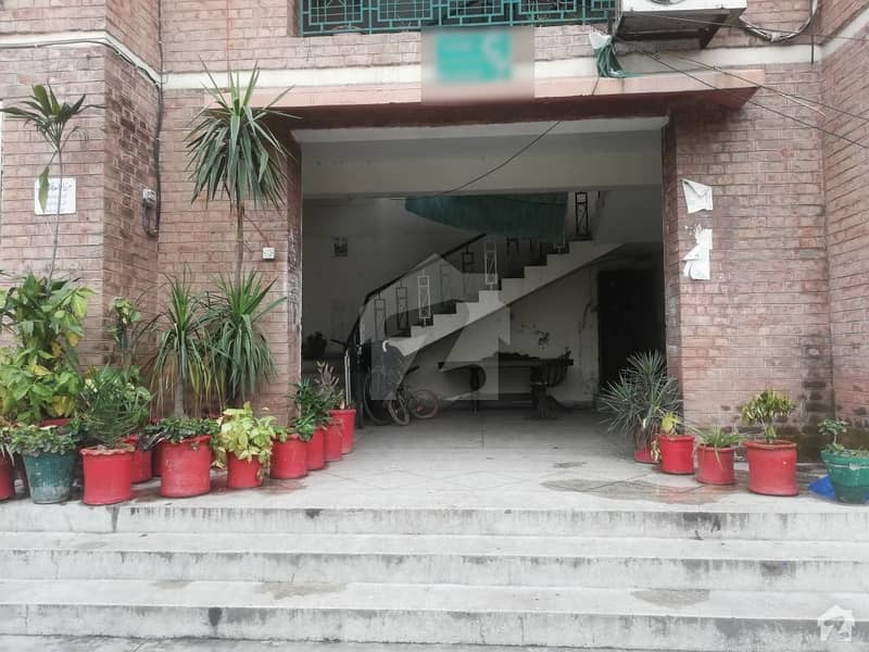 جی ٹی روڈ لاہور میں 2 کمروں کا 4 مرلہ فلیٹ 47 لاکھ میں برائے فروخت۔