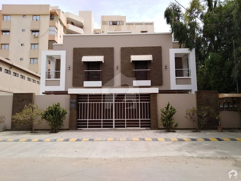 Brand new flat for sale in small complex in clifton block 2
