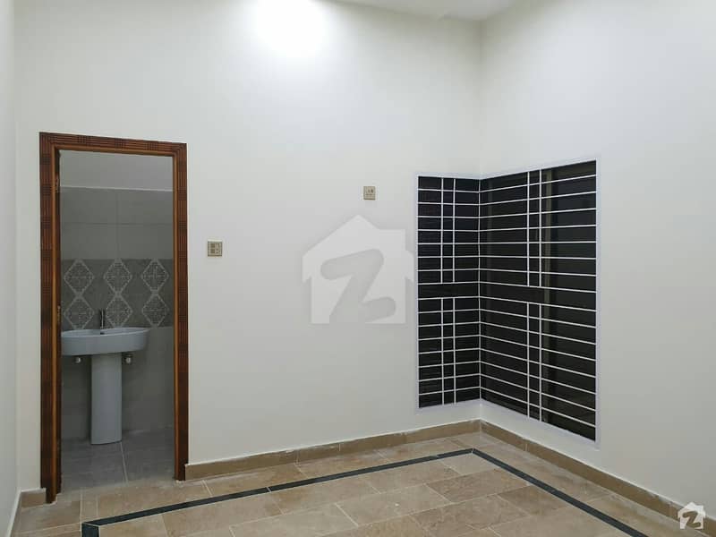 قادر کالونی گجرات میں 2 کمروں کا 4 مرلہ مکان 38.5 لاکھ میں برائے فروخت۔