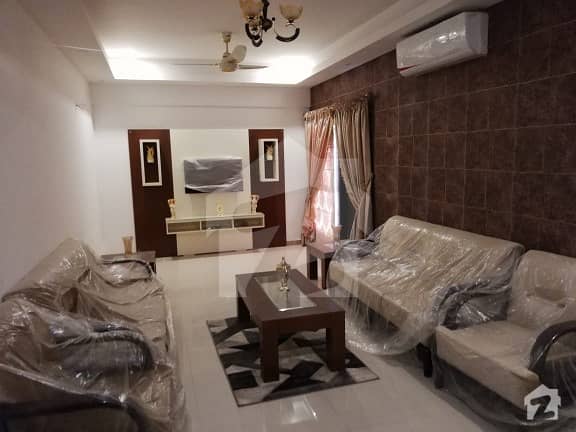 کلفٹن کراچی میں 3 کمروں کا 9 مرلہ فلیٹ 1.4 لاکھ میں کرایہ پر دستیاب ہے۔