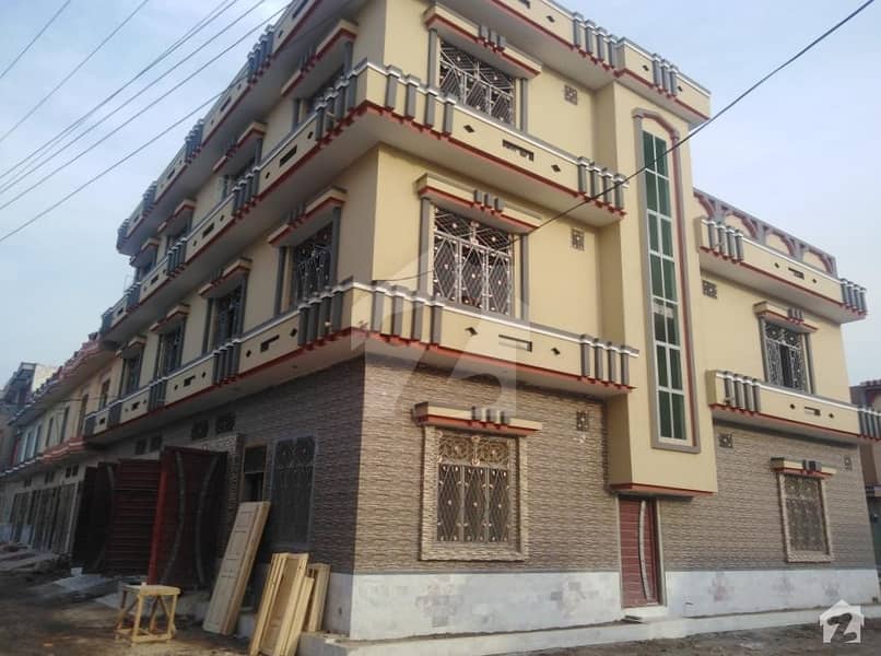 ڈلا زیک روڈ پشاور میں 7 کمروں کا 5 مرلہ مکان 1.45 کروڑ میں برائے فروخت۔