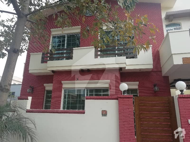 10 Marla Double Storey 5 Bed Corner House For Sale