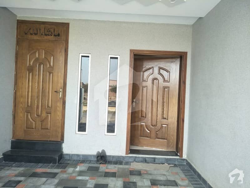 داود هومز ڈیفینس روڈ لاہور میں 4 کمروں کا 5 مرلہ مکان 1 کروڑ میں برائے فروخت۔