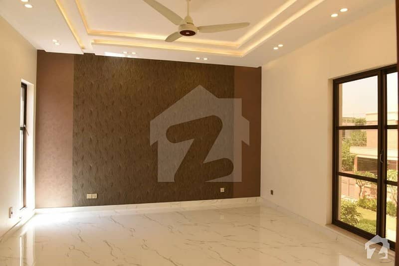1 Kanal Brand New  Mazhar Munir Design Upper Portion For Rent Facing Park In DHA Phase 2 3 Bed Room