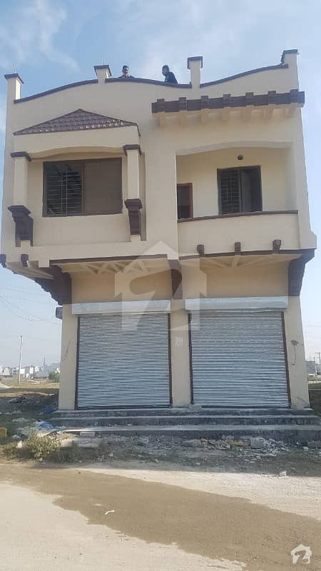 1000 Sq Ft Double Unit Flat With 3 Shop For Sale