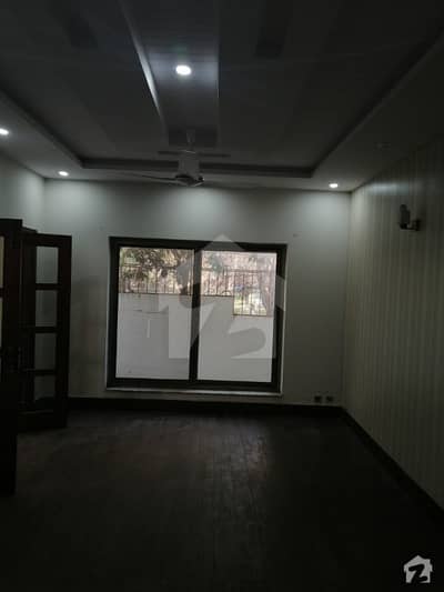 جی ۔ 6/4 جی ۔ 6 اسلام آباد میں 8 کمروں کا 1 کنال مکان 2.5 لاکھ میں کرایہ پر دستیاب ہے۔ جی ۔ 6/4 جی ۔ 6 اسلام آباد میں 8 کمروں کا 1 کنال مکان 2.5 لاکھ میں کرایہ پر دستیاب ہے۔