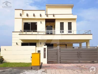 بحریہ ٹاؤن فیز 8 بحریہ ٹاؤن راولپنڈی راولپنڈی میں 5 کمروں کا 10 مرلہ مکان 1.95 کروڑ میں برائے فروخت۔ بحریہ ٹاؤن فیز 8 بحریہ ٹاؤن راولپنڈی راولپنڈی میں 5 کمروں کا 10 مرلہ مکان 1.95 کروڑ میں برائے فروخت۔